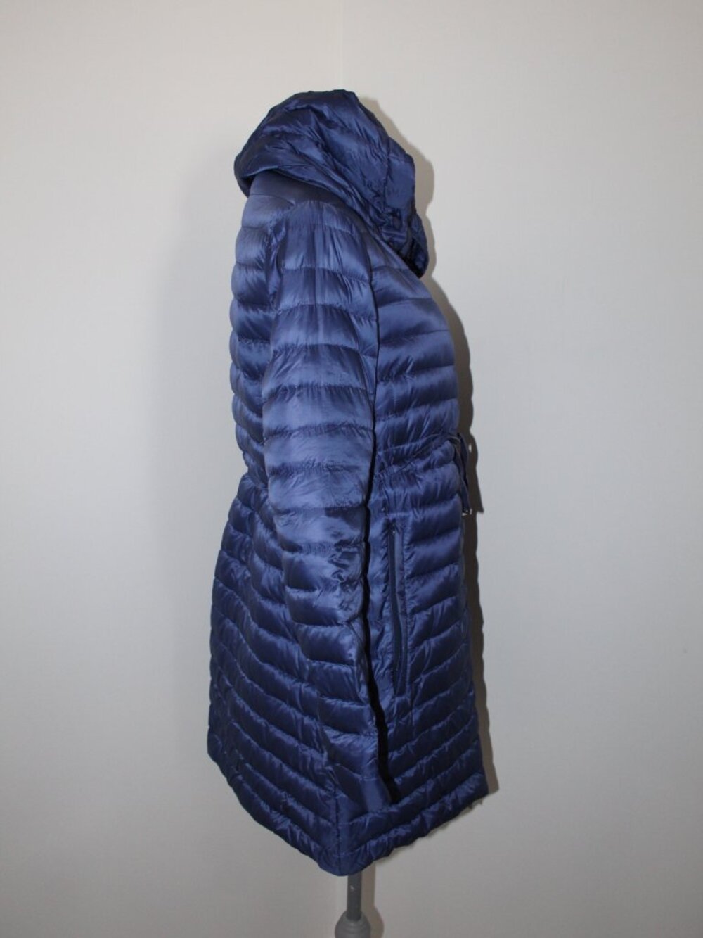 Moncler Light Weight Blue Down Puffer Hooded Coat Jacket Tie Moncler SZ 3 M - Picture 8 of 13